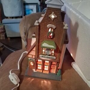 NEW Dept 56 Heritage Village Christmas in the City Music Emporium 5531-0